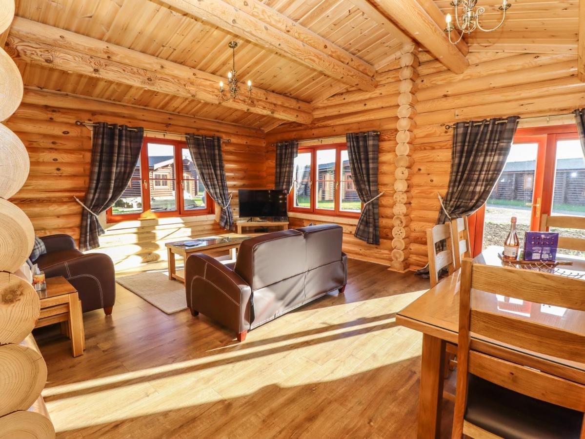 אוקהאם Holly Lodge מראה חיצוני תמונה